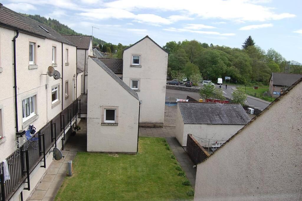 Creag Mhor Self Catering Holiday Apartment 阿伯福伊尔 外观 照片